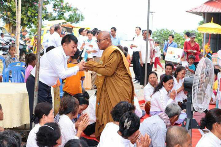 ​វត្ត​សត្ថា​ធម្ម​វិហារ​(​ភ្នំ​ពោន​)​ក្រៅ​ពី​ជា​ទីកន្លែង​សក្ការៈបូជា ក៏​ក្លាយជា​កន្លែង​មួយ​សម្រាប់​ទាក់ទាញ​លើ​វិស័យ​ទេសចរណ៍​ប្រកបដោយ​សក្តានុពល​