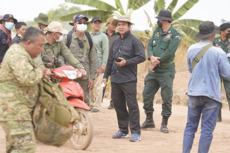 សមត្ថកិច្ច​ចាប់ខ្លួន​បាន​មេខ្លោង​ចំនួន ១០​នាក់ ជុំវិញ​ករណី​កាប់​ទន្ទ្រាន​ដី​រដ្ឋ និង​ដកហូត​ដី​ជាង ៧ ពាន់​ហិកតា នៅ​ខេត្ត​ស្ទឹងត្រែង​