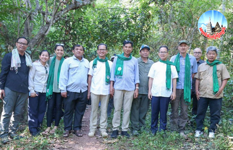 ឯកឧត្តម​បណ្ឌិត អ៊ាង សុផល្លែត ដឹកនាំ​ប្រតិភូ​ក្រសួង​បរិស្ថាន​ចុះ​ត្រួតពិនិត្យ​សហគមន៍​តំបន់ការពារធម្មជាតិ ដើម្បី​បន្ត​ពង្រឹង​ការ​អភិរក្ស​ធនធានធម្មជាតិ​